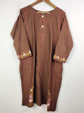 Buy online pre-used pre-loved 100% authentic & Original branded Jng Collection (BK-1642) available in Pakistan. Top international brands avilable.