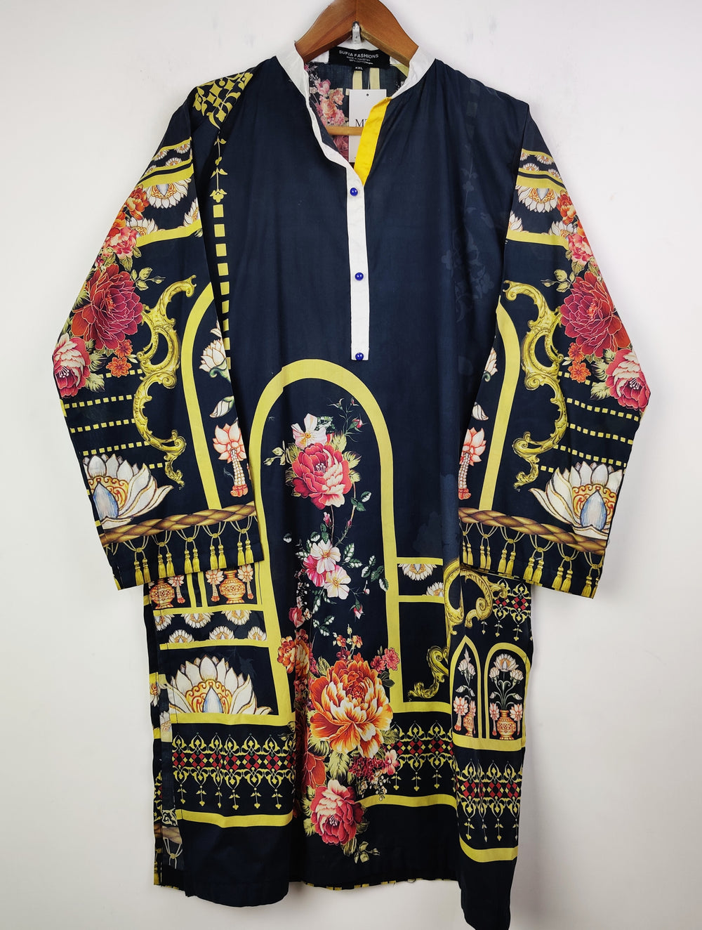 Buy online pre-used pre-loved 100% authentic & Original branded Sufia Fashions (BK-1730) available in Pakistan. Top international brands avilable.