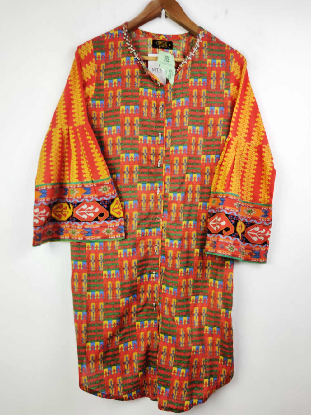 Buy online pre-used pre-loved 100% authentic & Original branded Chinyere (BK-1769) available in Pakistan. Top international brands avilable.