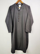 Buy online pre-used pre-loved 100% authentic & Original branded Khaadi (BK-1832) available in Pakistan. Top international brands avilable.