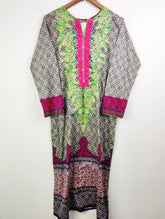 Buy online pre-used pre-loved 100% authentic & Original branded J. (BK-1924) available in Pakistan. Top international brands avilable.