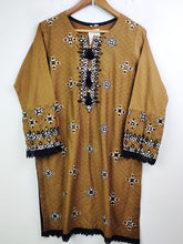 Buy online pre-used pre-loved 100% authentic & Original branded Unknown Brand (BK-1930) available in Pakistan. Top international brands avilable.