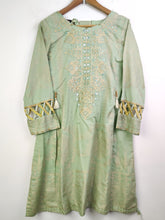 Buy online pre-used pre-loved 100% authentic & Original branded Arfa Riwaj (BK-1937) available in Pakistan. Top international brands avilable.