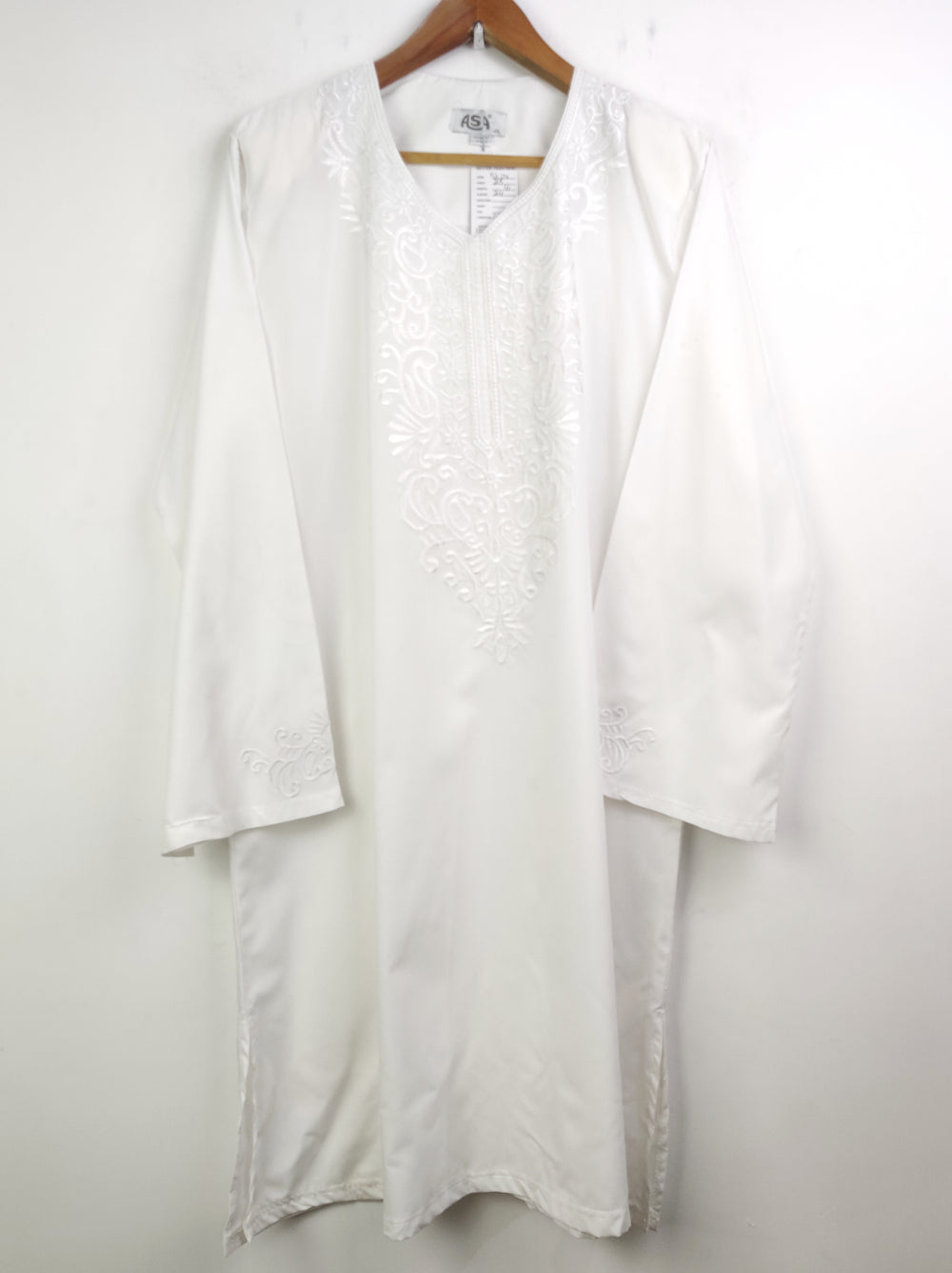 Buy online pre-used pre-loved 100% authentic & Original branded Asa (BK-1941) available in Pakistan. Top international brands avilable.