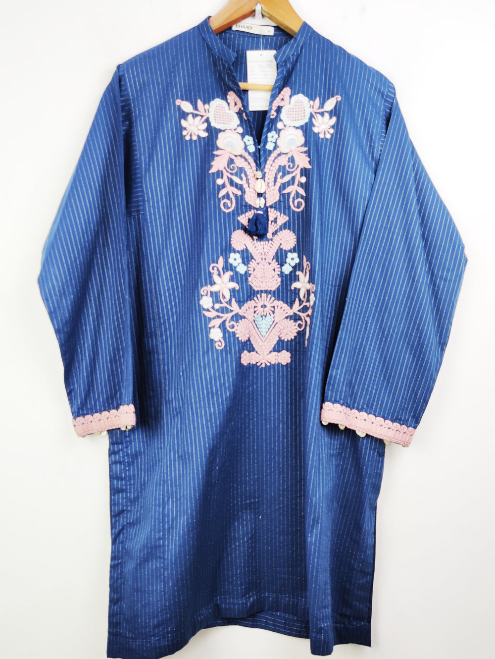 Buy online pre-used pre-loved 100% authentic & Original branded Khaadi (BK-1951) available in Pakistan. Top international brands avilable.