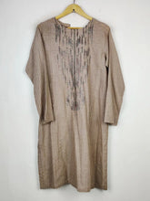 Buy online pre-used pre-loved 100% authentic & Original branded Limelight (BK-2030) available in Pakistan. Top international brands avilable.