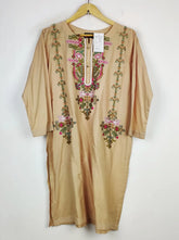 Buy online pre-used pre-loved 100% authentic & Original branded Jng (BK-2031) available in Pakistan. Top international brands avilable.