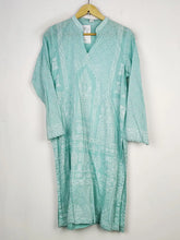 Buy online pre-used pre-loved 100% authentic & Original branded Kayseria (BK-2084) available in Pakistan. Top international brands avilable.