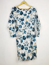 Buy online pre-used pre-loved 100% authentic & Original branded Zarashi (BK-2121) available in Pakistan. Top international brands avilable.