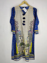 Buy online pre-used pre-loved 100% authentic & Original branded Khaadi (BK-2370) available in Pakistan. Top international brands avilable.
