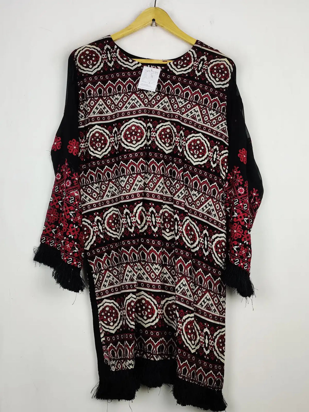 Buy online pre-used pre-loved 100% authentic & Original branded Chacha Bhatija (BK-2394) available in Pakistan. Top international brands avilable.