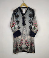 Buy online pre-used pre-loved 100% authentic & Original branded Khaadi (BK-2550) available in Pakistan. Top international brands avilable.