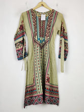 Buy online pre-used pre-loved 100% authentic & Original branded Unknown Brand (BK-2605) available in Pakistan. Top international brands avilable.