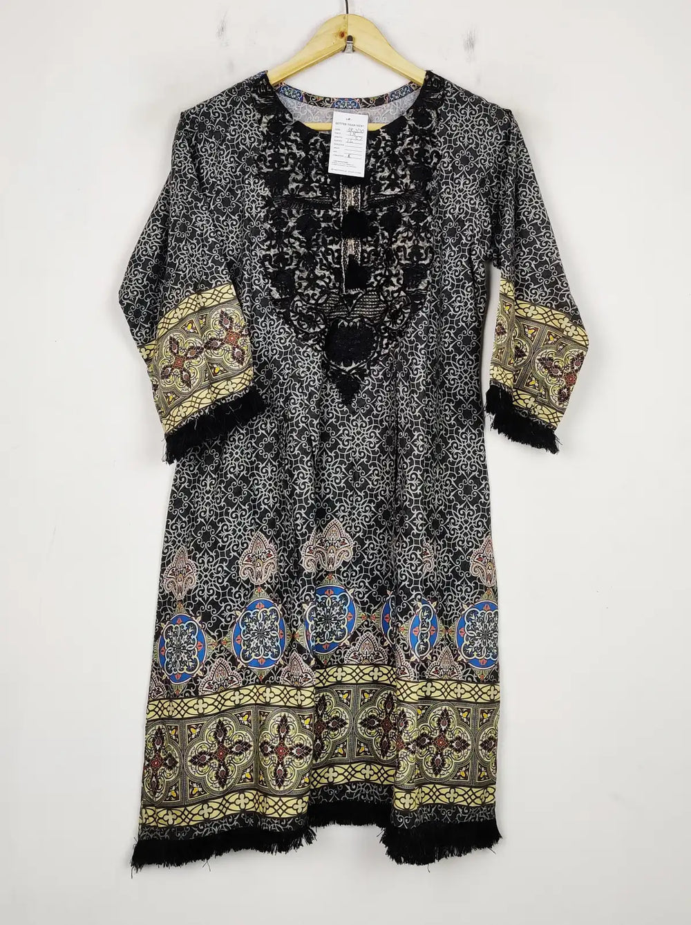 Buy online pre-used pre-loved 100% authentic & Original branded Unknown Brand (BK-2630) available in Pakistan. Top international brands avilable.