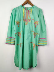 Buy online pre-used pre-loved 100% authentic & Original branded Aks (BK-263) available in Pakistan. Top international brands avilable.