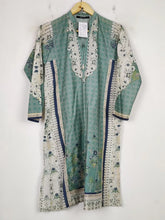 Buy online pre-used pre-loved 100% authentic & Original branded Khaadi (BK-2653) available in Pakistan. Top international brands avilable.