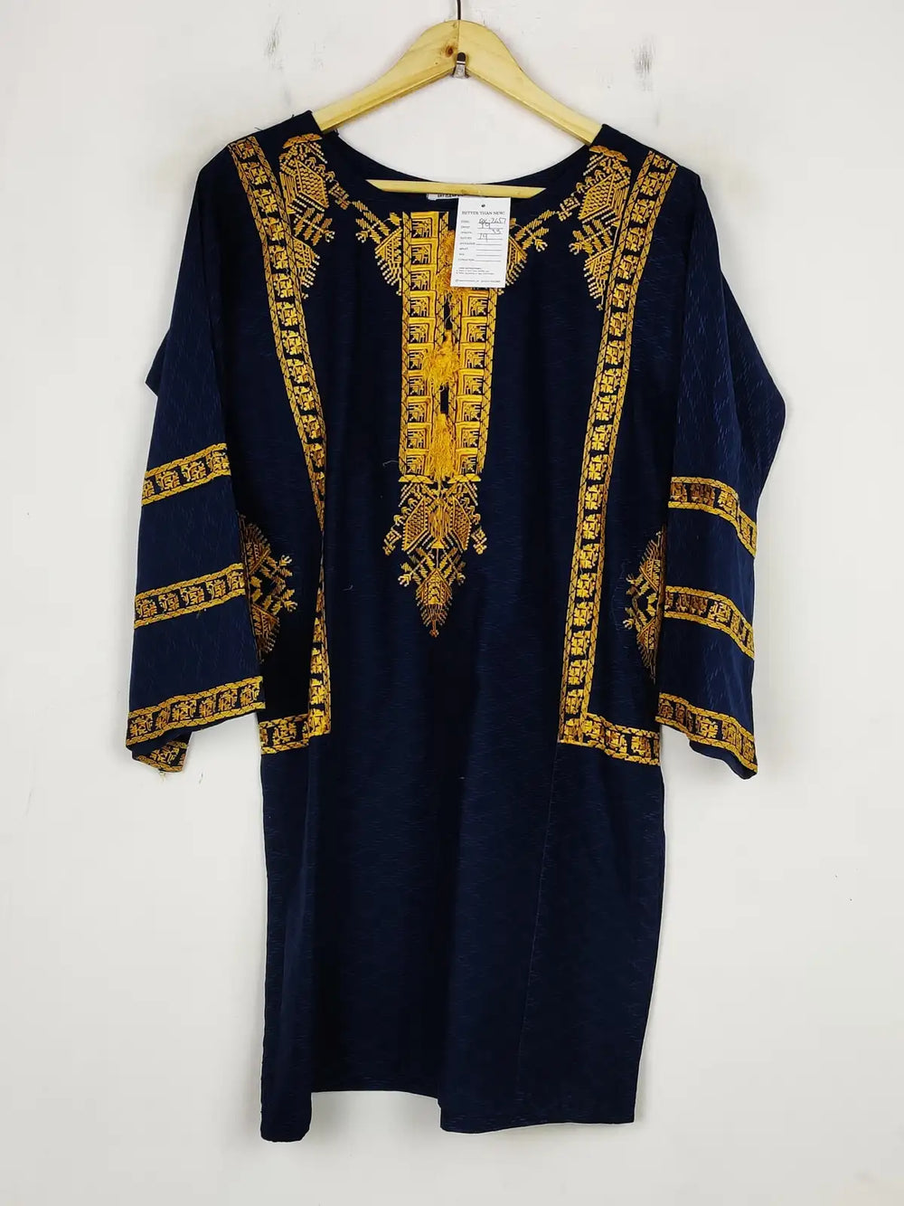 Buy online pre-used pre-loved 100% authentic & Original branded Masoori (BK-2657) available in Pakistan. Top international brands avilable.