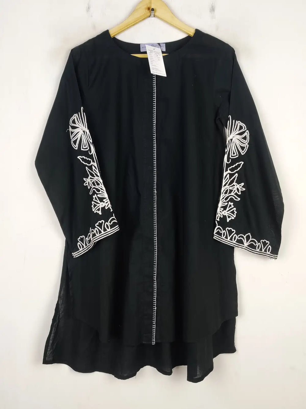 Buy online pre-used pre-loved 100% authentic & Original branded Bonanza (BK-2695) available in Pakistan. Top international brands avilable.