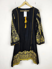 Buy online pre-used pre-loved 100% authentic & Original branded Noor (BK-2744) available in Pakistan. Top international brands avilable.