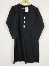 Buy online pre-used pre-loved 100% authentic & Original branded Khaadi (BK-2793) available in Pakistan. Top international brands avilable.