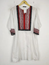 Buy online pre-used pre-loved 100% authentic & Original branded Limelight (BK-2795) available in Pakistan. Top international brands avilable.