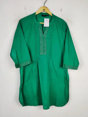 Buy online pre-used pre-loved 100% authentic & Original branded Srishti (BK-2802) available in Pakistan. Top international brands avilable.