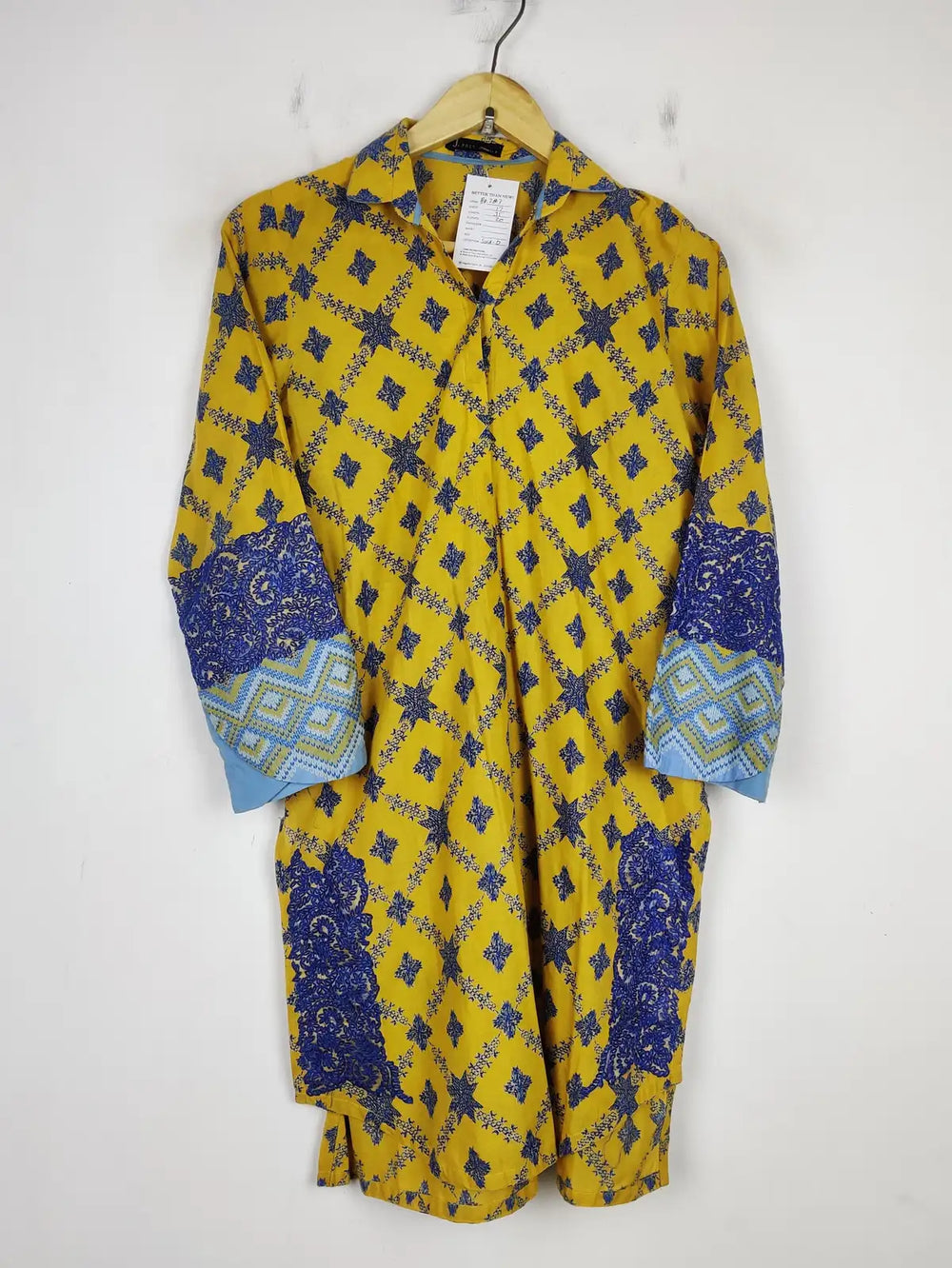 Buy online pre-used pre-loved 100% authentic & Original branded J. (BK-2803) available in Pakistan. Top international brands avilable.