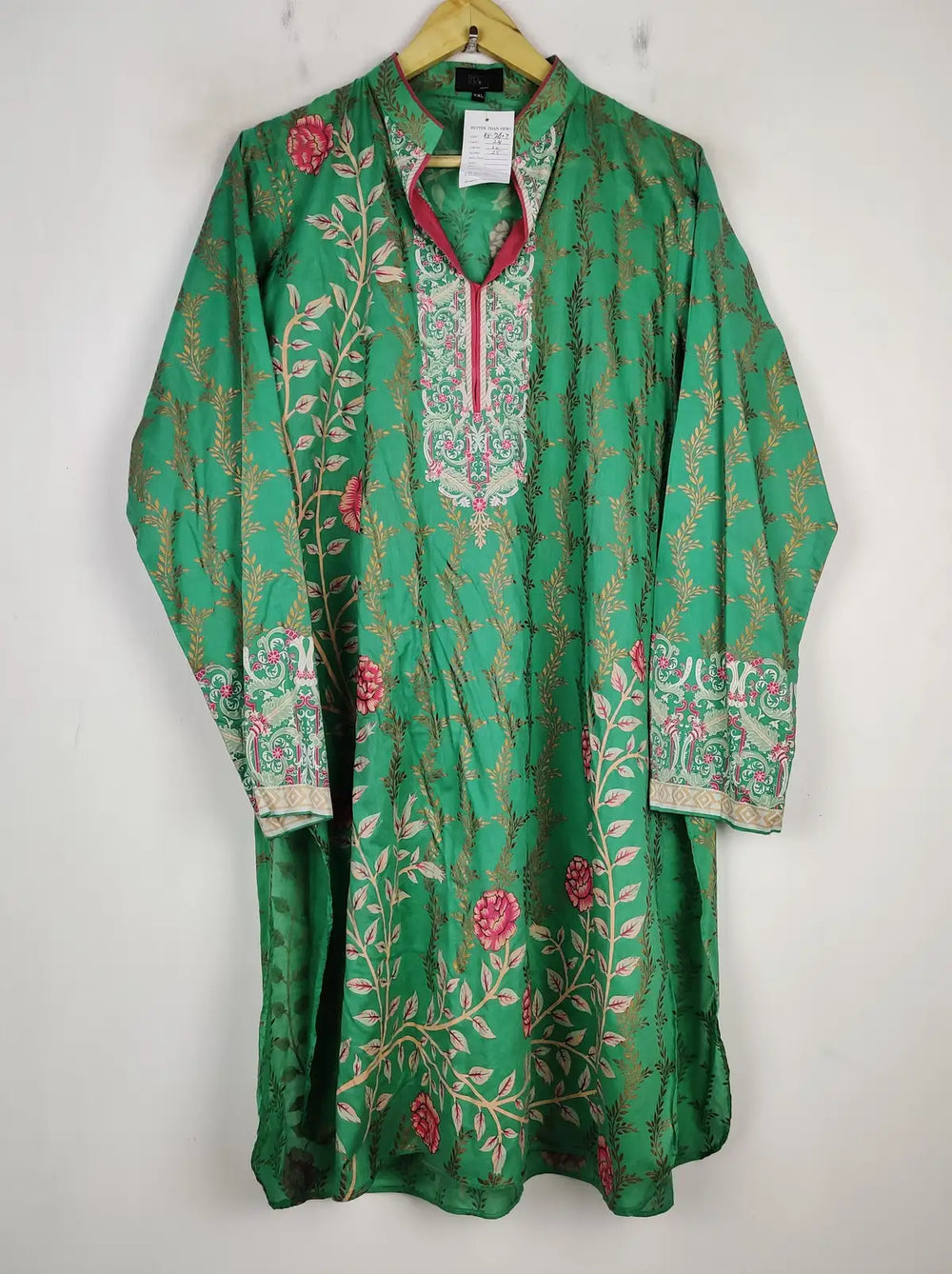 Buy online pre-used pre-loved 100% authentic & Original branded Thredz (BK-2804) available in Pakistan. Top international brands avilable.