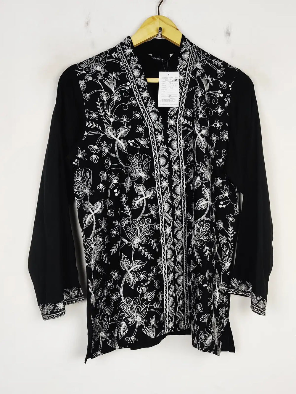 Buy online pre-used pre-loved 100% authentic & Original branded Beechtree (BK-2829) available in Pakistan. Top international brands avilable.