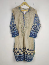 Buy online pre-used pre-loved 100% authentic & Original branded Tawakal (BK-3038) available in Pakistan. Top international brands avilable.