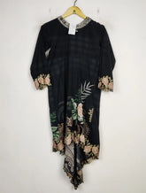 Buy online pre-used pre-loved 100% authentic & Original branded Simrans (BK-3058) available in Pakistan. Top international brands avilable.