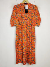 Buy online pre-used pre-loved 100% authentic & Original branded Lashkaraa (BK-3078) available in Pakistan. Top international brands avilable.