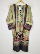 Buy online pre-used pre-loved 100% authentic & Original branded Sada Bahaar (BK-3103) available in Pakistan. Top international brands avilable.