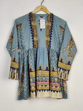 Buy online pre-used pre-loved 100% authentic & Original branded Sapphire (BK-3155) available in Pakistan. Top international brands avilable.