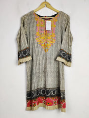Buy online pre-used pre-loved 100% authentic & Original branded Munira (BK-3309) available in Pakistan. Top international brands avilable.