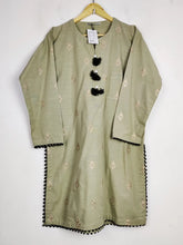 Buy online pre-used pre-loved 100% authentic & Original branded Khaadi (BK-3313) available in Pakistan. Top international brands avilable.