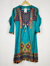 Buy online pre-used pre-loved 100% authentic & Original branded Malik Garments (BK-3391) available in Pakistan. Top international brands avilable.