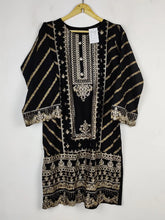 Buy online pre-used pre-loved 100% authentic & Original branded Unknown Brand (BK-3456) available in Pakistan. Top international brands avilable.