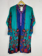 Buy online pre-used pre-loved 100% authentic & Original branded Khaadi (BK-3477) available in Pakistan. Top international brands avilable.