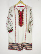 Buy online pre-used pre-loved 100% authentic & Original branded Miss Image (BK-3574) available in Pakistan. Top international brands avilable.