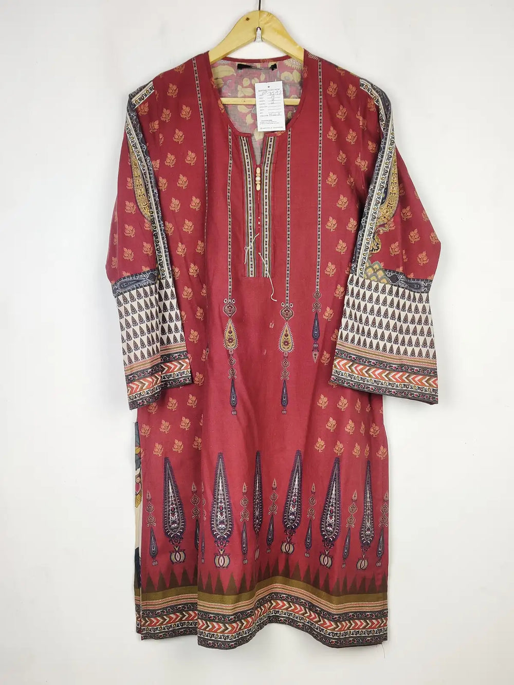 Buy online pre-used pre-loved 100% authentic & Original branded Khaadi (BK-3592) available in Pakistan. Top international brands avilable.