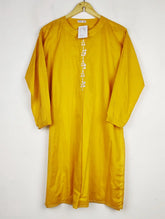 Buy online pre-used pre-loved 100% authentic & Original branded Sohaye (BK-3609) available in Pakistan. Top international brands avilable.