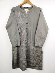 Buy online pre-used pre-loved 100% authentic & Original branded Limelight (BK-369) available in Pakistan. Top international brands avilable.