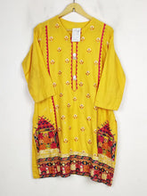 Buy online pre-used pre-loved 100% authentic & Original branded Unknown Brand (BK-3746) available in Pakistan. Top international brands avilable.