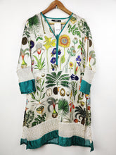 Buy online pre-used pre-loved 100% authentic & Original branded Khaadi (BK-379) available in Pakistan. Top international brands avilable.