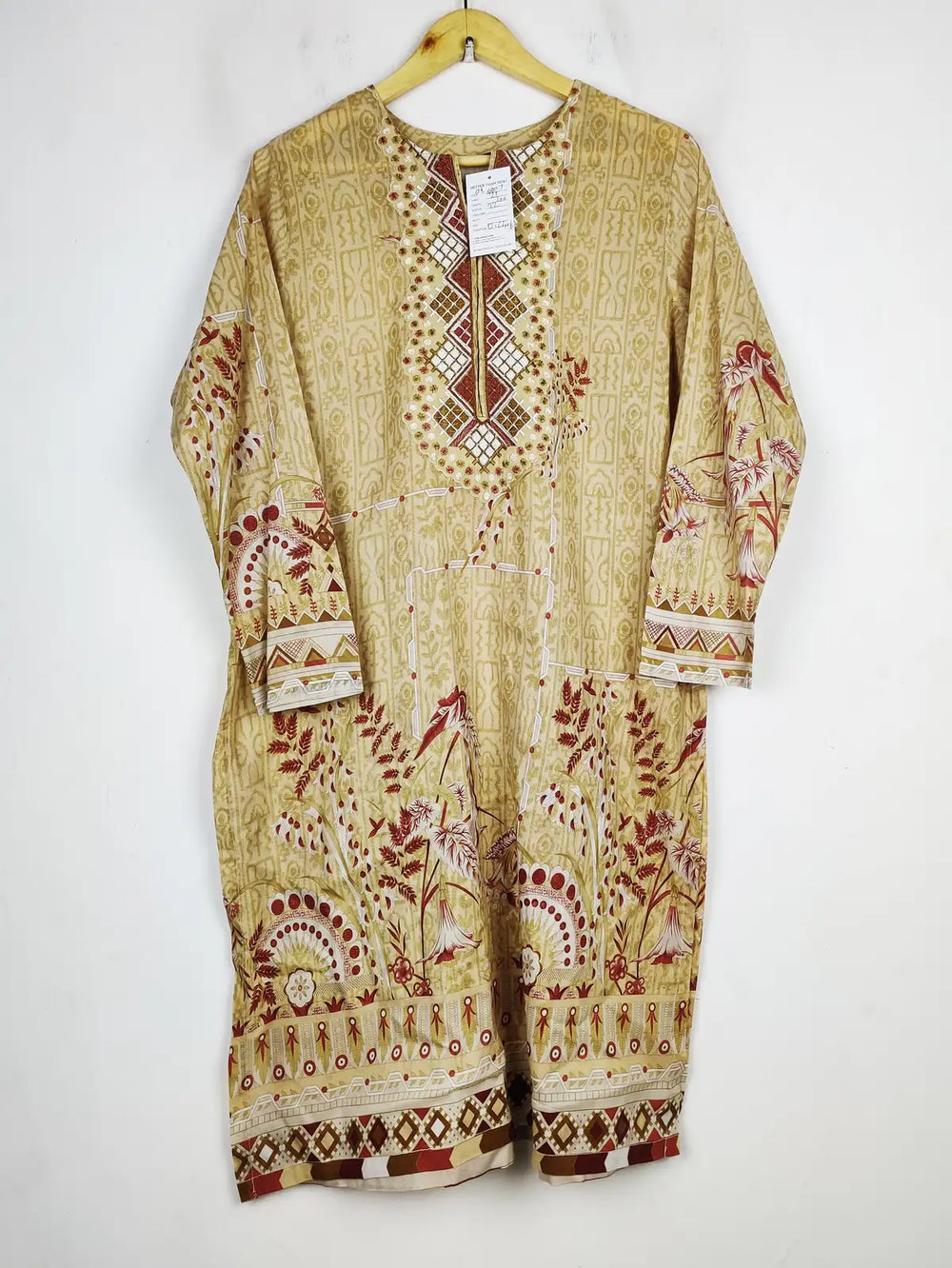 Buy online pre-used pre-loved 100% authentic & Original branded Al Karam (BK-3807) available in Pakistan. Top international brands avilable.