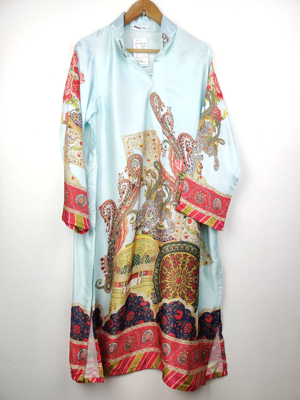 Buy online pre-used pre-loved 100% authentic & Original branded (BK-411) available in Pakistan. Top international brands avilable.