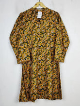 Buy online pre-used pre-loved 100% authentic & Original branded Khaadi (BK-4170) available in Pakistan. Top international brands avilable.