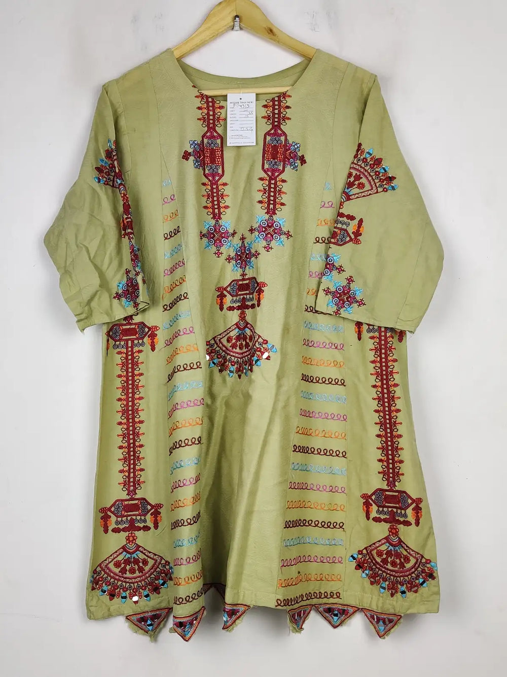 Buy online pre-used pre-loved 100% authentic & Original branded Unknown Brand (BK-4313) available in Pakistan. Top international brands avilable.