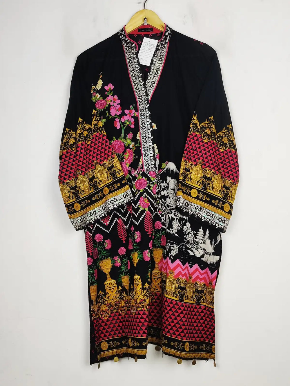 Buy online pre-used pre-loved 100% authentic & Original branded J. Pret (BK-4356) available in Pakistan. Top international brands avilable.